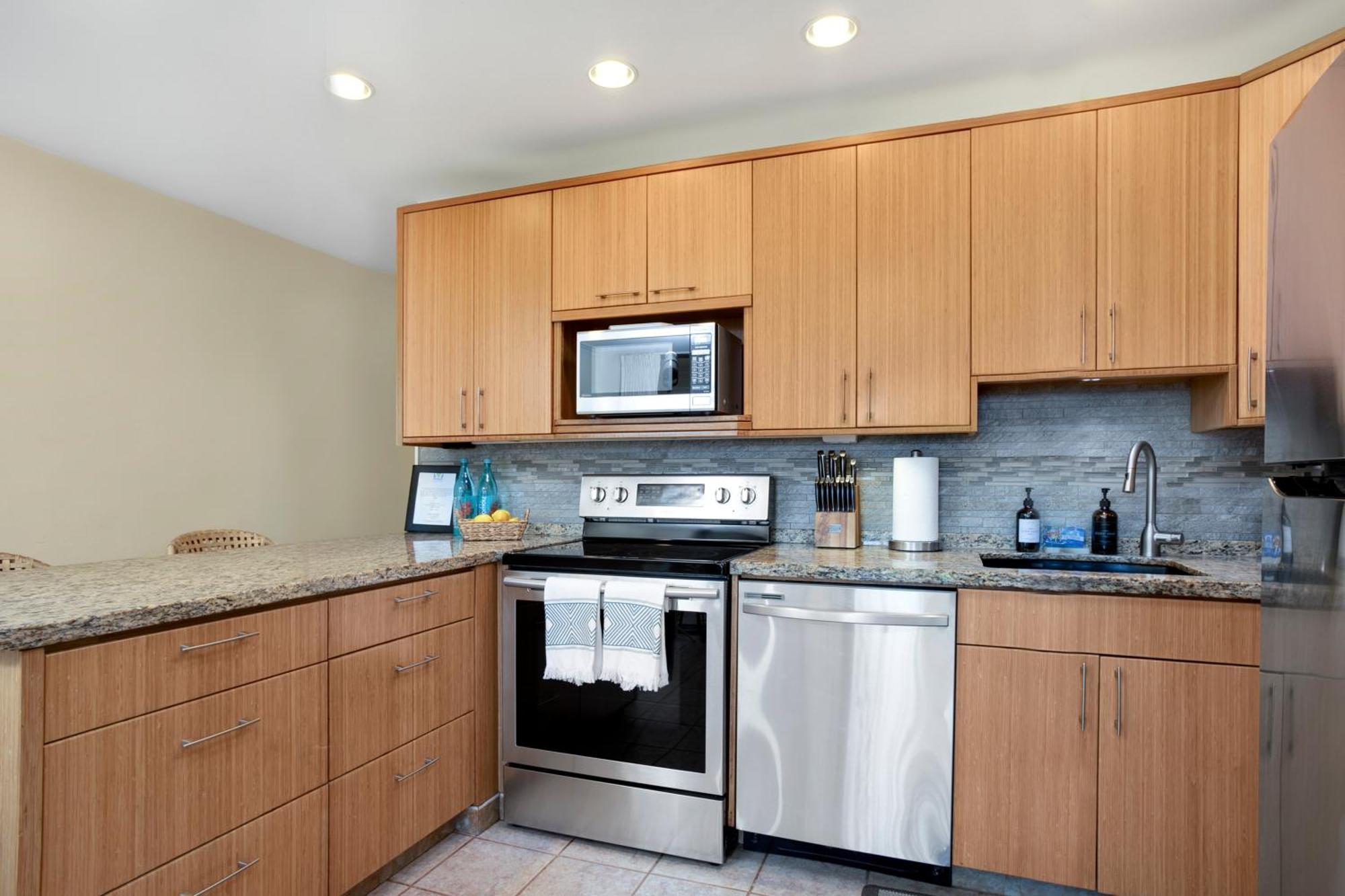 Beautiful 2Br 2Ba With Panoramic Ocean Views, Wifi, Free Parking! Kihei Exterior foto